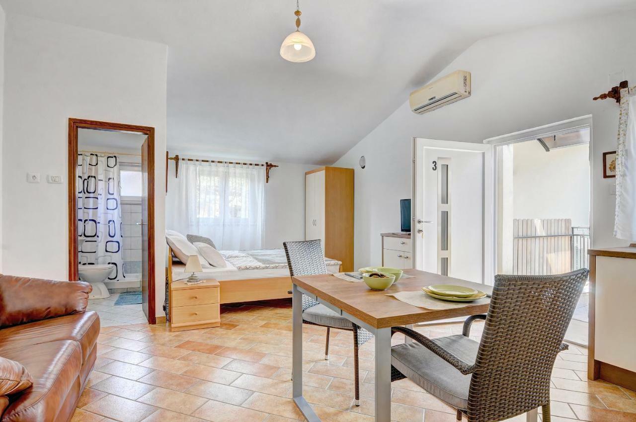 Adriatic Nada Apartment *